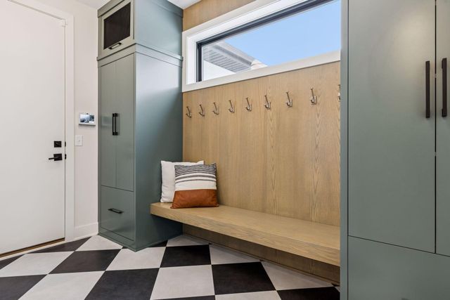 5304 Hollywood Road, Edina, MN 55436