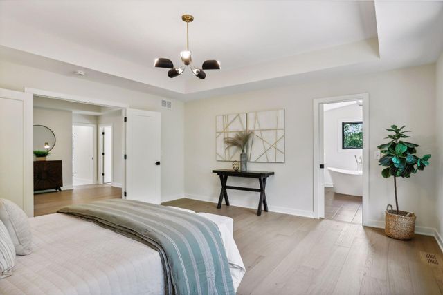 5304 Hollywood Road, Edina, MN 55436