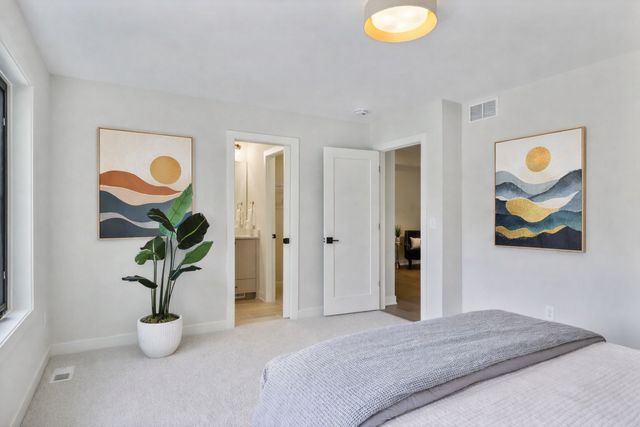 5304 Hollywood Road, Edina, MN 55436