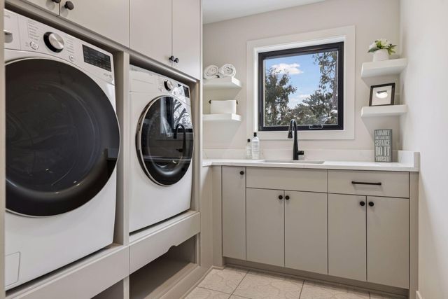 5304 Hollywood Road, Edina, MN 55436