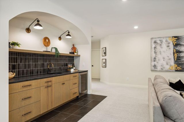 5304 Hollywood Road, Edina, MN 55436