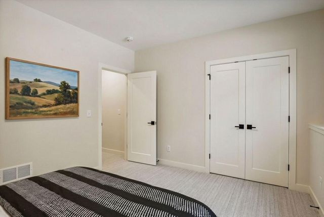 5304 Hollywood Road, Edina, MN 55436