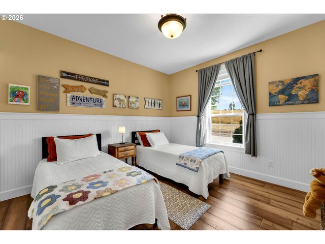 102 Nw 164TH St, Ridgefield, WA 98642