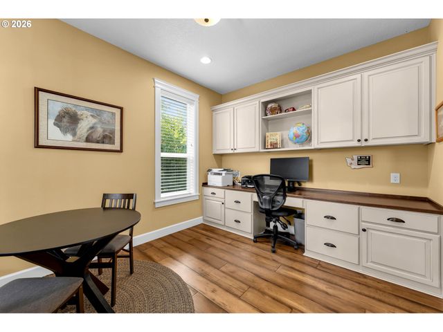 102 Nw 164TH St, Ridgefield, WA 98642