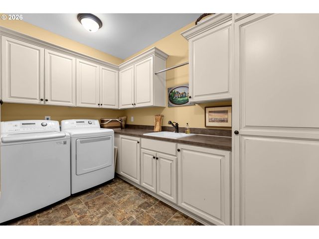 102 Nw 164TH St, Ridgefield, WA 98642