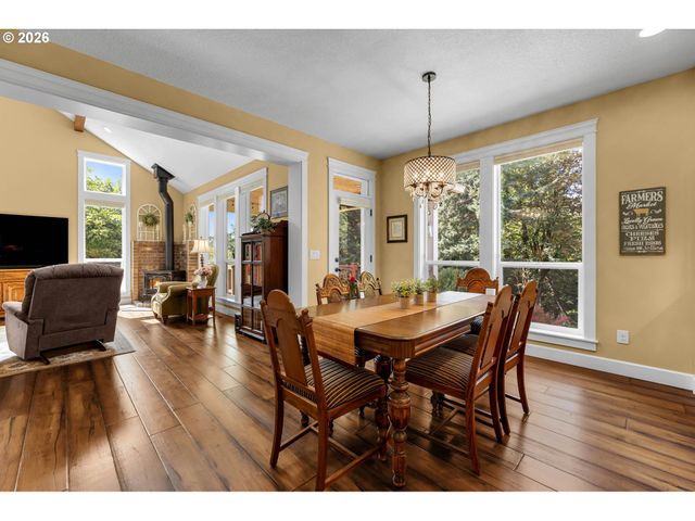 102 Nw 164TH St, Ridgefield, WA 98642