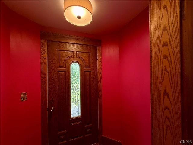 136 Kensington Place, Syracuse, NY 13210