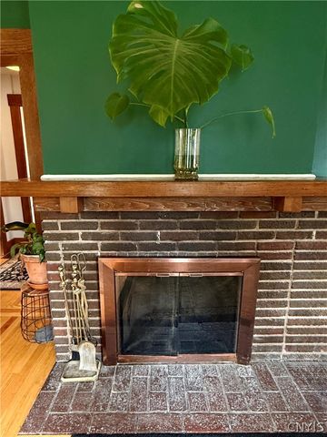 136 Kensington Place, Syracuse, NY 13210