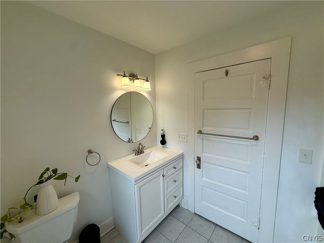 136 Kensington Place, Syracuse, NY 13210