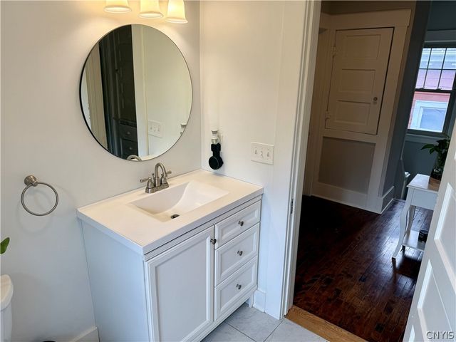136 Kensington Place, Syracuse, NY 13210
