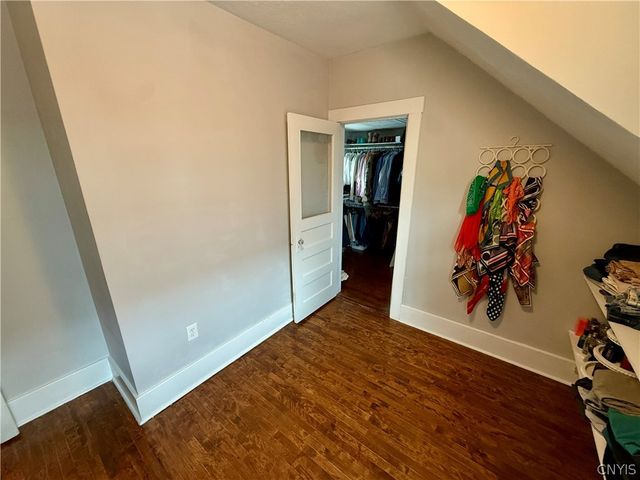136 Kensington Place, Syracuse, NY 13210