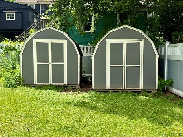 136 Kensington Place, Syracuse, NY 13210