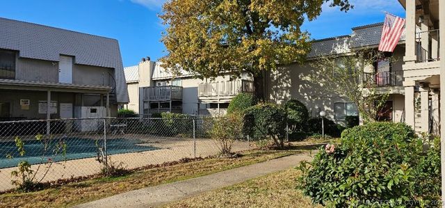 6718 S Lewis Avenue 706, Tulsa, OK 74136