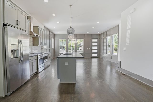 1826 Knowles St, Nashville, TN 37208