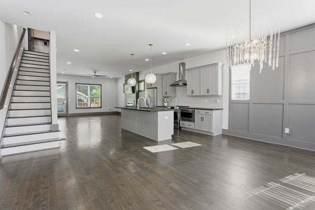 1826 Knowles St, Nashville, TN 37208