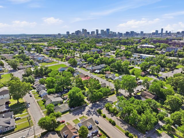 1826 Knowles St, Nashville, TN 37208