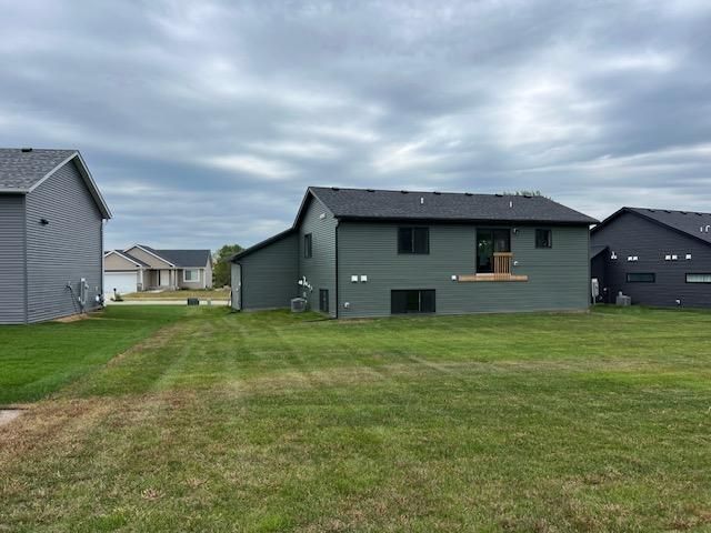 251 Stonelake Drive SE, Rochester, MN 55904