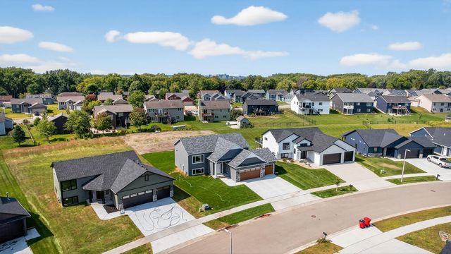 251 Stonelake Drive SE, Rochester, MN 55904