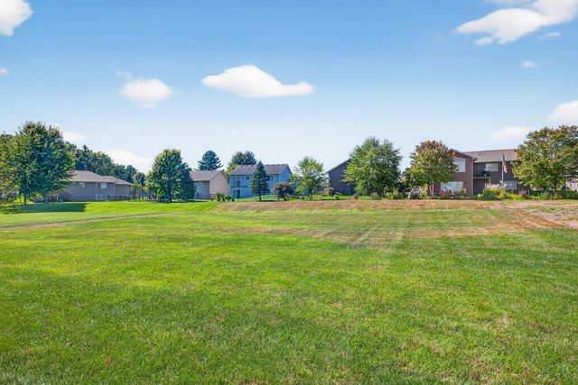 251 Stonelake Drive SE, Rochester, MN 55904