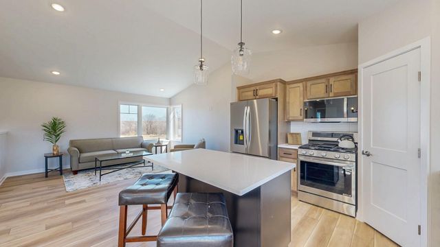 251 Stonelake Drive SE, Rochester, MN 55904