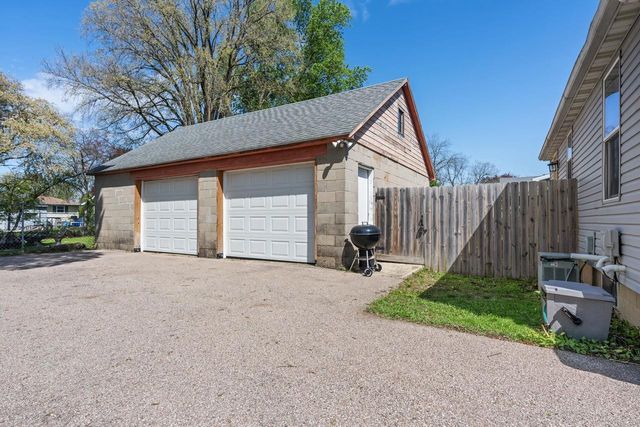204 1st Street, Brooklyn, WI 53521