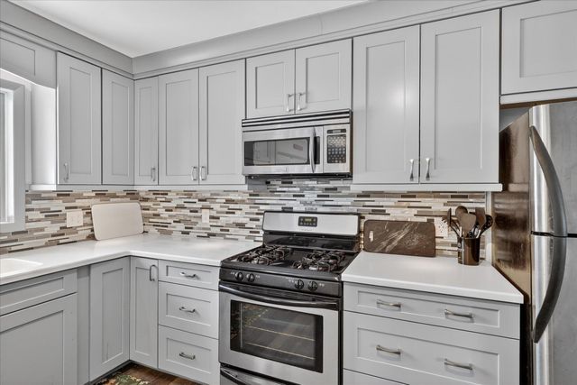 3061 Sherwood Court, Muskegon City, MI 49441