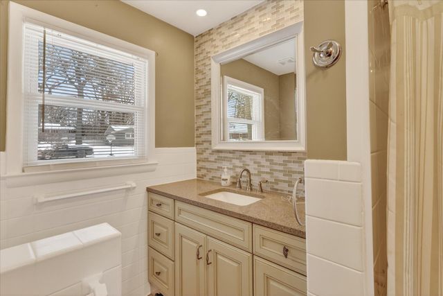 3061 Sherwood Court, Muskegon City, MI 49441