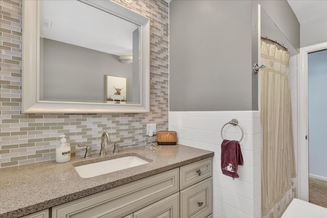 3061 Sherwood Court, Muskegon City, MI 49441