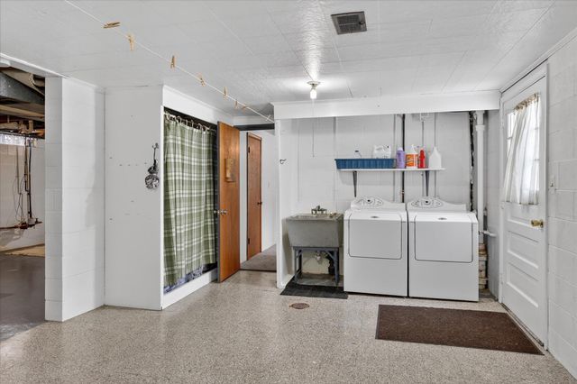 3061 Sherwood Court, Muskegon City, MI 49441