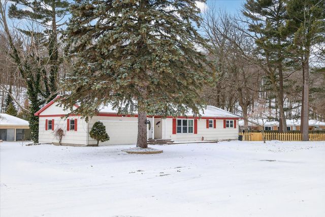 3061 Sherwood Court, Muskegon City, MI 49441