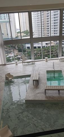 475 Brickell Ave 2115, Miami, FL 33131