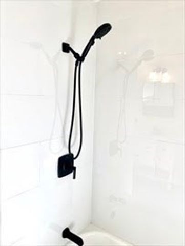 15 Linden Pl 3rd Flr, Dedham, MA 02026