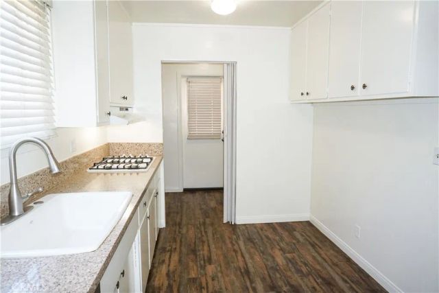 23003 Runnymede Street, West Hills, CA 91307