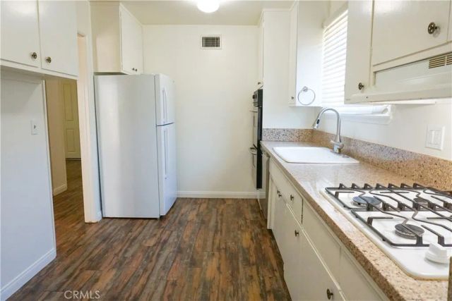 23003 Runnymede Street, West Hills, CA 91307