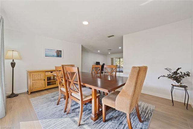 9876 White Sands PL, Bonita Springs, FL 34135