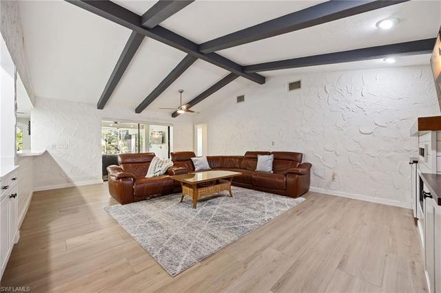 9876 White Sands PL, Bonita Springs, FL 34135