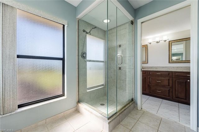 9876 White Sands PL, Bonita Springs, FL 34135