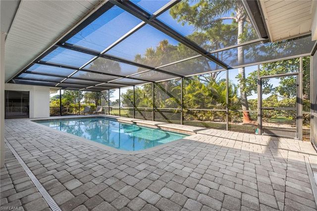 9876 White Sands PL, Bonita Springs, FL 34135