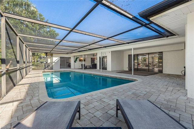 9876 White Sands PL, Bonita Springs, FL 34135