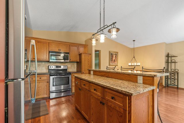 850 Martha Lake Court, Shoreview, MN 55126