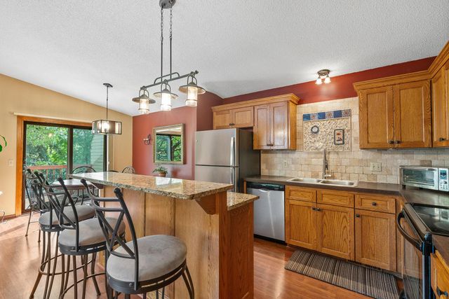 850 Martha Lake Court, Shoreview, MN 55126