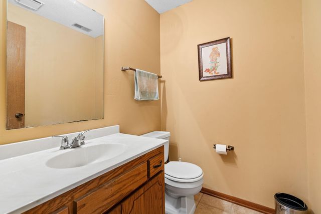 850 Martha Lake Court, Shoreview, MN 55126