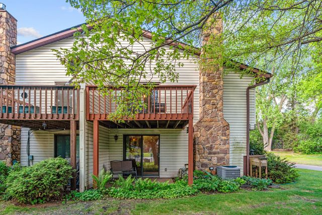 850 Martha Lake Court, Shoreview, MN 55126
