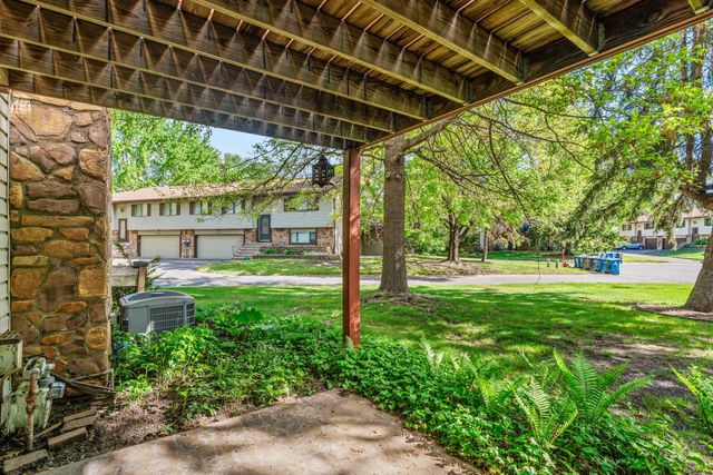 850 Martha Lake Court, Shoreview, MN 55126