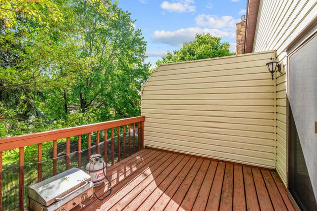 850 Martha Lake Court, Shoreview, MN 55126