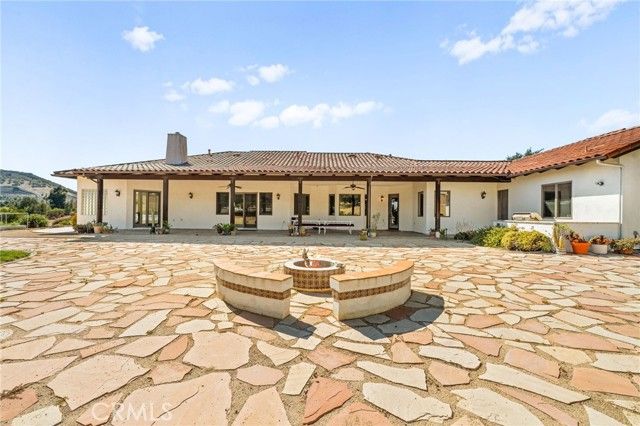 21977 Paseo Chico, Murrieta, CA 92562