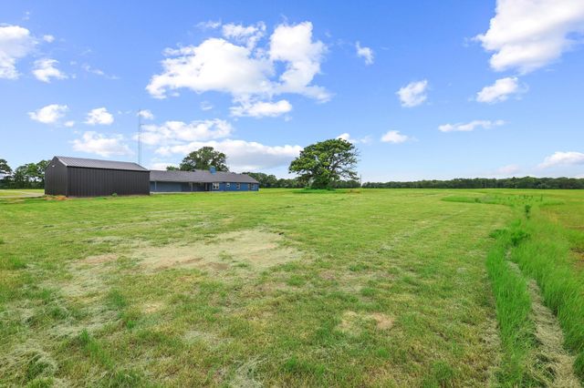 1250 County Road 2280, Telephone, TX 75488
