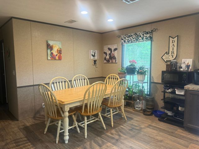 1200 Shoreline Circle, Chandler, TX 75758