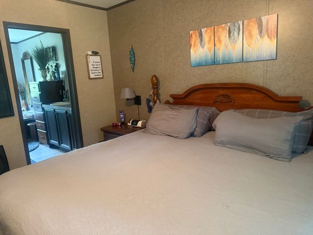 1200 Shoreline Circle, Chandler, TX 75758