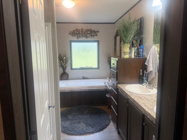 1200 Shoreline Circle, Chandler, TX 75758